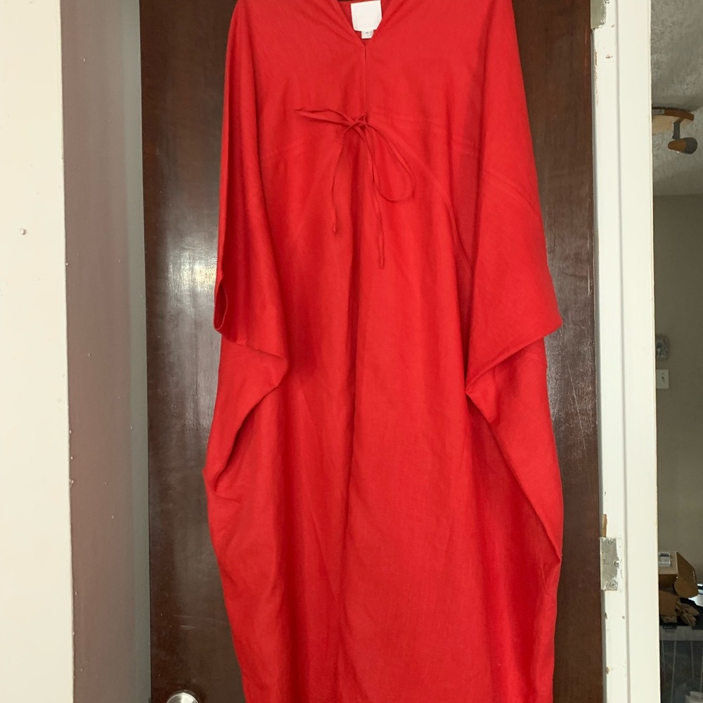 Ralph Rucci Chado Caftan. Size small, vibrant red, 100% Linen. Like new